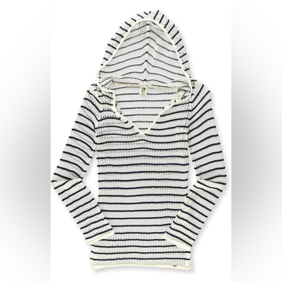 Roxy size med loose knit beach coverup - Picture 1 of 4